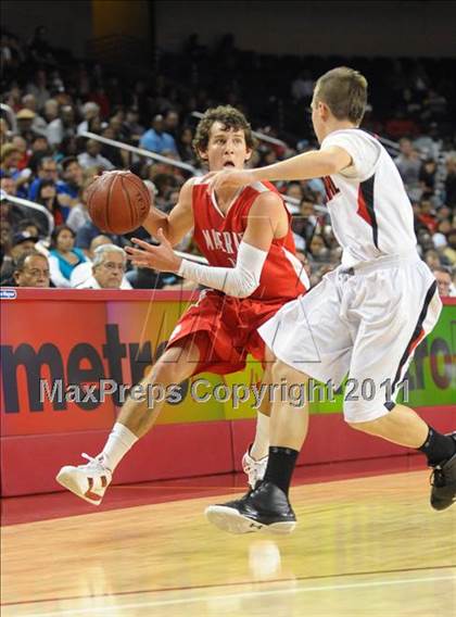 Thumbnail 2 in Mater Dei vs. Centennial (CIF SoCal D1 Regional Final) photogallery.