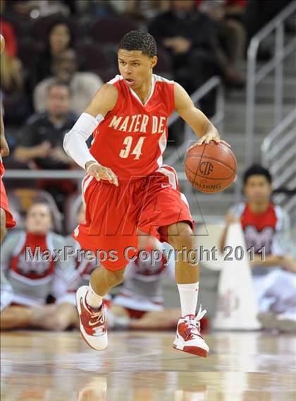 Thumbnail 1 in Mater Dei vs. Centennial (CIF SoCal D1 Regional Final) photogallery.