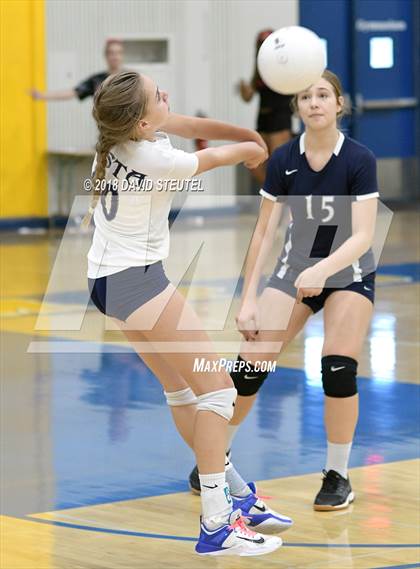 Thumbnail 2 in Vista del Lago @ Del Campo photogallery.