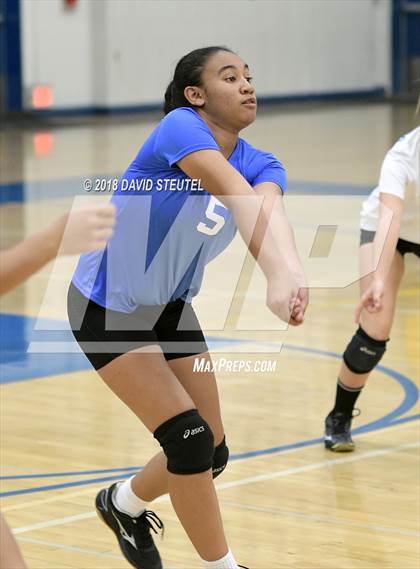 Thumbnail 2 in Vista del Lago @ Del Campo photogallery.