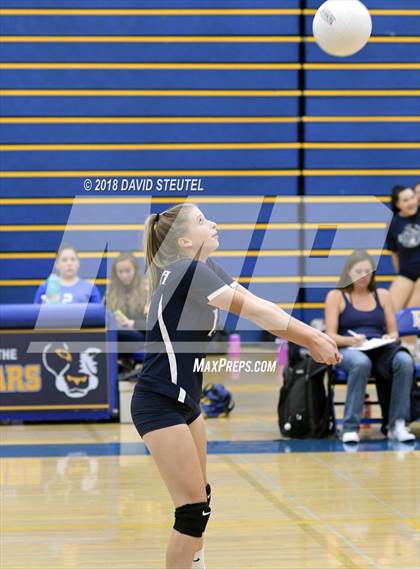 Thumbnail 1 in Vista del Lago @ Del Campo photogallery.