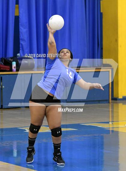 Thumbnail 1 in Vista del Lago @ Del Campo photogallery.