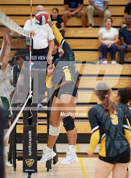 Thumbnail 2 in JV: Castro Valley @ Bishop O'Dowd photogallery.