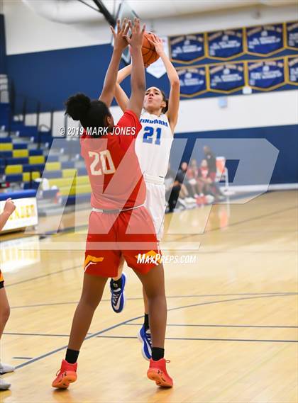 Thumbnail 2 in Elizabeth Seton vs. Windward (Nike Tournament of Champions)  photogallery.
