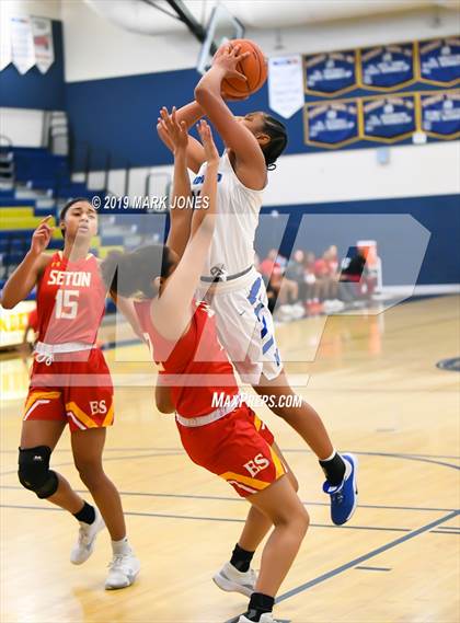 Thumbnail 2 in Elizabeth Seton vs. Windward (Nike Tournament of Champions)  photogallery.