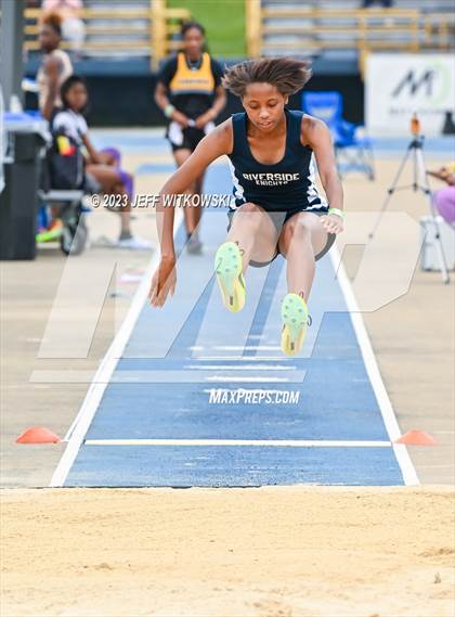 Thumbnail 2 in NCHSAA 1A State Track & Field Championship photogallery.
