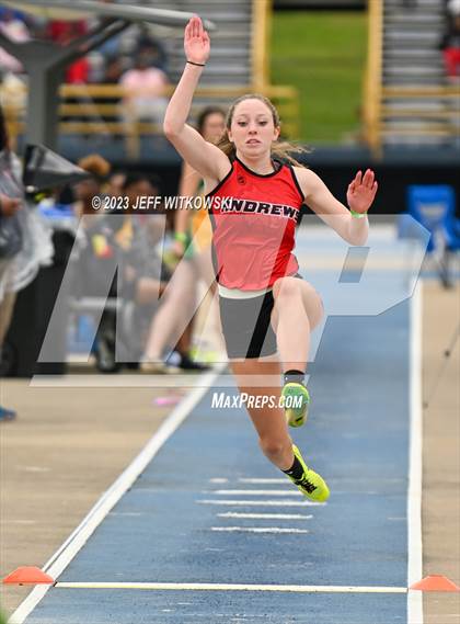 Thumbnail 1 in NCHSAA 1A State Track & Field Championship photogallery.