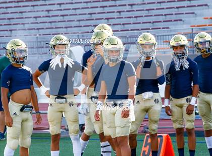 Thumbnail 1 in Central Catholic vs. Holy Cross photogallery.