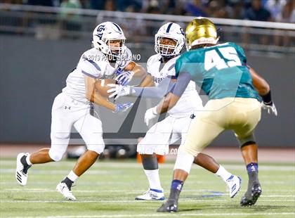 Thumbnail 2 in Central Catholic vs. Holy Cross photogallery.