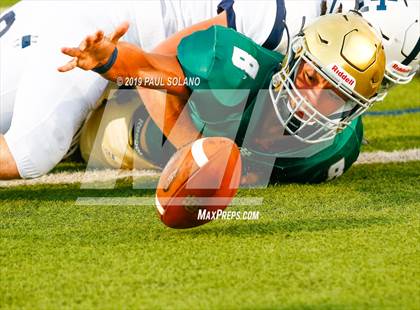 Thumbnail 2 in Central Catholic vs. Holy Cross photogallery.