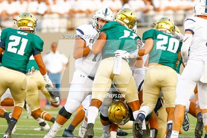 Thumbnail 1 in Central Catholic vs. Holy Cross photogallery.
