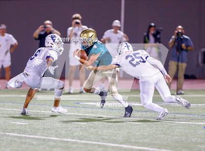 Thumbnail 3 in Central Catholic vs. Holy Cross photogallery.