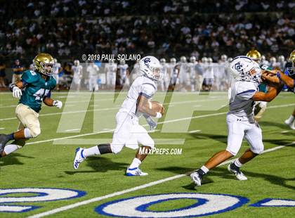 Thumbnail 3 in Central Catholic vs. Holy Cross photogallery.