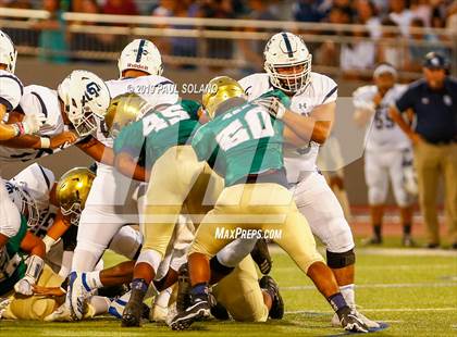 Thumbnail 3 in Central Catholic vs. Holy Cross photogallery.