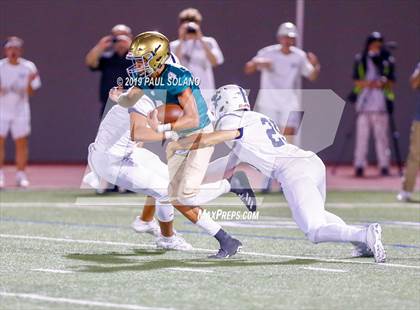 Thumbnail 1 in Central Catholic vs. Holy Cross photogallery.