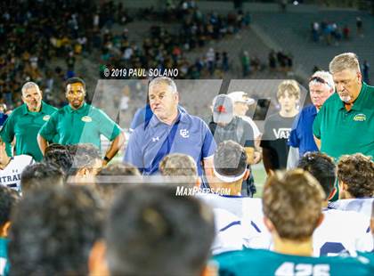 Thumbnail 3 in Central Catholic vs. Holy Cross photogallery.