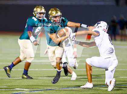 Thumbnail 2 in Central Catholic vs. Holy Cross photogallery.