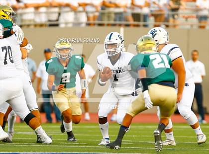 Thumbnail 3 in Central Catholic vs. Holy Cross photogallery.