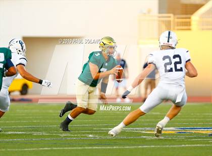 Thumbnail 2 in Central Catholic vs. Holy Cross photogallery.