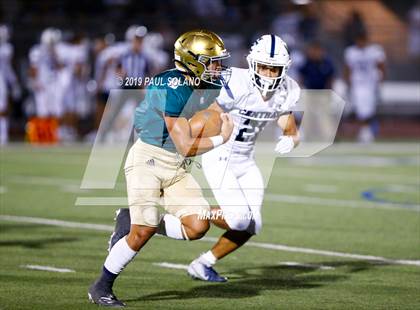 Thumbnail 3 in Central Catholic vs. Holy Cross photogallery.
