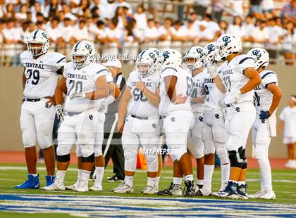 Thumbnail 1 in Central Catholic vs. Holy Cross photogallery.