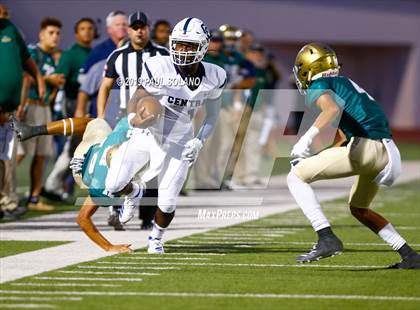 Thumbnail 1 in Central Catholic vs. Holy Cross photogallery.