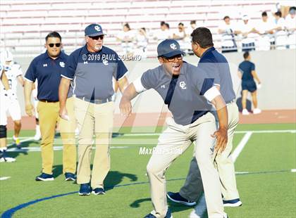 Thumbnail 3 in Central Catholic vs. Holy Cross photogallery.