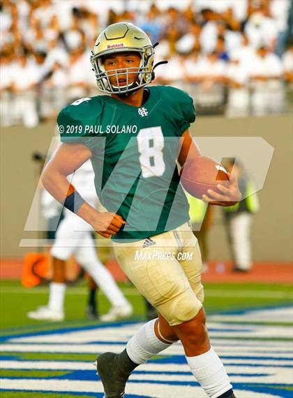 Thumbnail 3 in Central Catholic vs. Holy Cross photogallery.