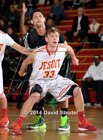 Thumbnail 2 in St. Mary's vs. Jesuit (Father Barry Christmas Classic) photogallery.