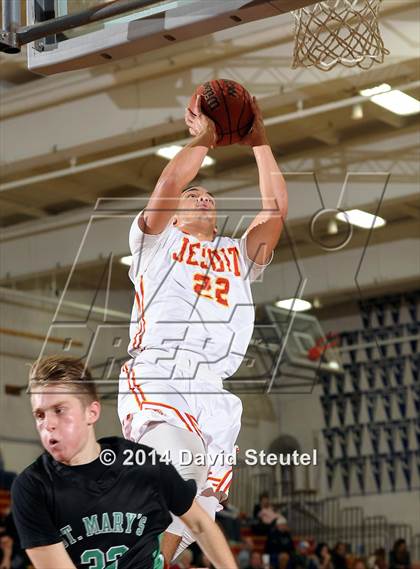 Thumbnail 1 in St. Mary's vs. Jesuit (Father Barry Christmas Classic) photogallery.