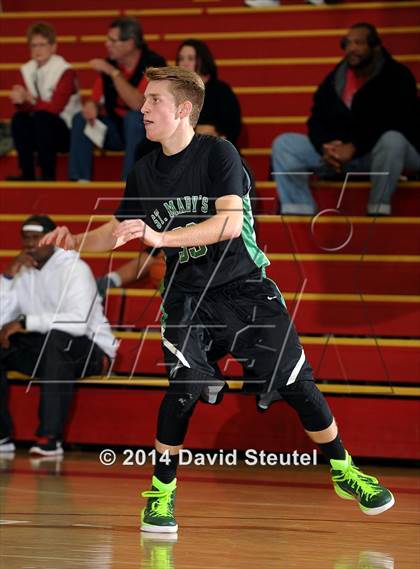 Thumbnail 1 in St. Mary's vs. Jesuit (Father Barry Christmas Classic) photogallery.