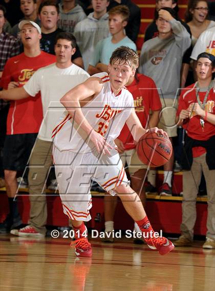 Thumbnail 2 in St. Mary's vs. Jesuit (Father Barry Christmas Classic) photogallery.