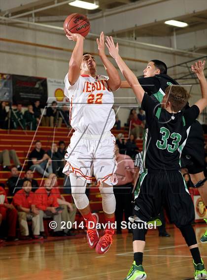 Thumbnail 1 in St. Mary's vs. Jesuit (Father Barry Christmas Classic) photogallery.