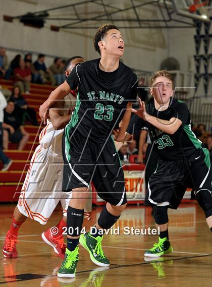 Thumbnail 1 in St. Mary's vs. Jesuit (Father Barry Christmas Classic) photogallery.