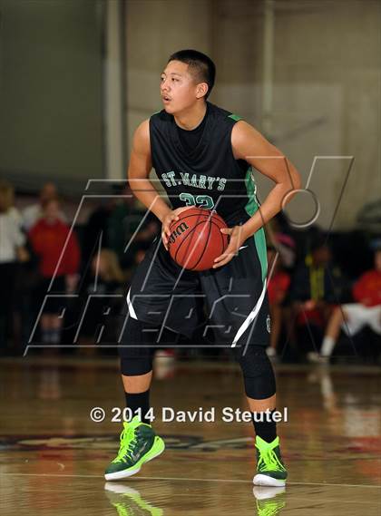 Thumbnail 2 in St. Mary's vs. Jesuit (Father Barry Christmas Classic) photogallery.