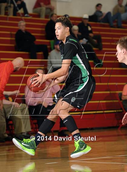 Thumbnail 1 in St. Mary's vs. Jesuit (Father Barry Christmas Classic) photogallery.