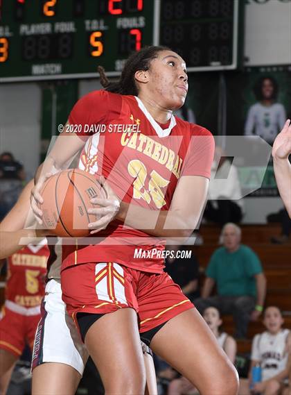 Thumbnail 3 in Cathedral Catholic vs. Perry (MLK Showcase) photogallery.