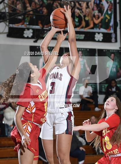 Thumbnail 2 in Cathedral Catholic vs. Perry (MLK Showcase) photogallery.