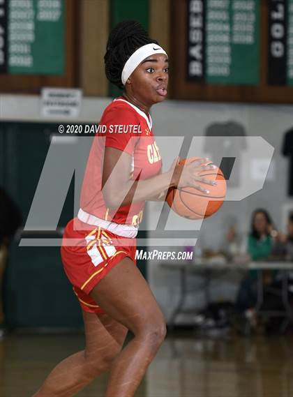 Thumbnail 2 in Cathedral Catholic vs. Perry (MLK Showcase) photogallery.