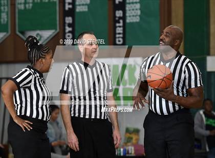 Thumbnail 3 in Cathedral Catholic vs. Perry (MLK Showcase) photogallery.