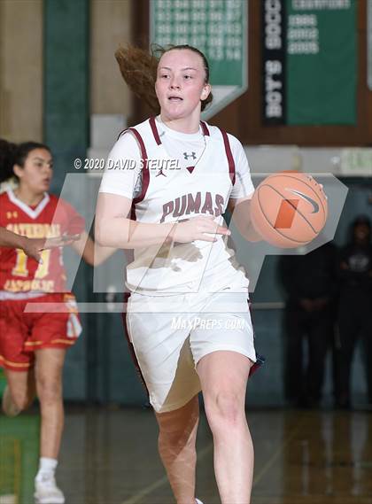 Thumbnail 2 in Cathedral Catholic vs. Perry (MLK Showcase) photogallery.