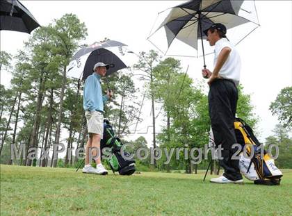 Thumbnail 1 in NCHSAA 4A Boys Golf Championships (Day 2) photogallery.