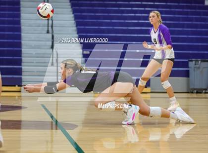 Thumbnail 1 in Douglas County vs. Legacy (CHSAA 5A Region 6 Playoff) photogallery.