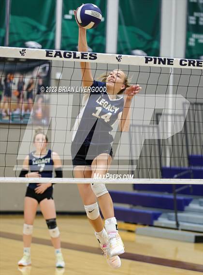 Thumbnail 3 in Douglas County vs. Legacy (CHSAA 5A Region 6 Playoff) photogallery.