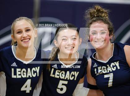 Thumbnail 3 in Douglas County vs. Legacy (CHSAA 5A Region 6 Playoff) photogallery.