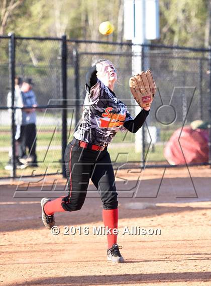 Thumbnail 3 in Sequoyah vs Grace Christian photogallery.