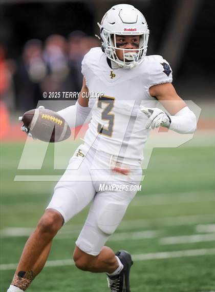 Thumbnail 3 in Lone Peak vs. Skyridge (UHSAA 6A Semi Final) photogallery.
