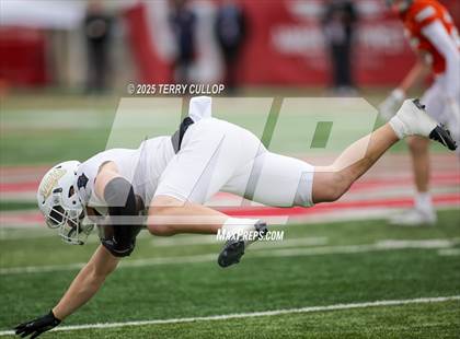 Thumbnail 3 in Lone Peak vs. Skyridge (UHSAA 6A Semi Final) photogallery.