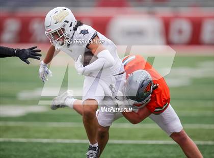 Thumbnail 2 in Lone Peak vs. Skyridge (UHSAA 6A Semi Final) photogallery.