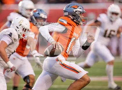 Thumbnail 3 in Lone Peak vs. Skyridge (UHSAA 6A Semi Final) photogallery.